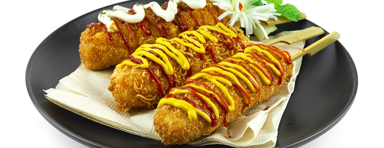 RECEITA CORN DOG COREANO COM BATATA E MIOJO 